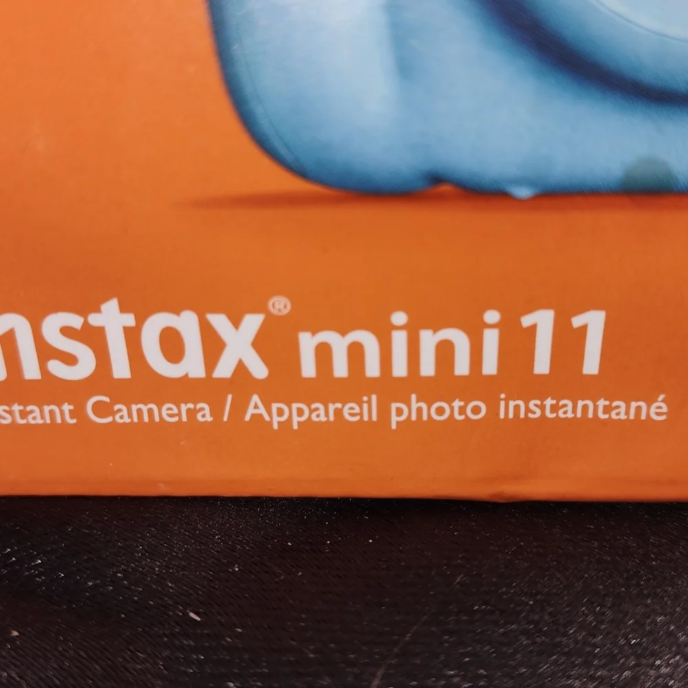 Fujifilm Instax Mini 11 Bundle
